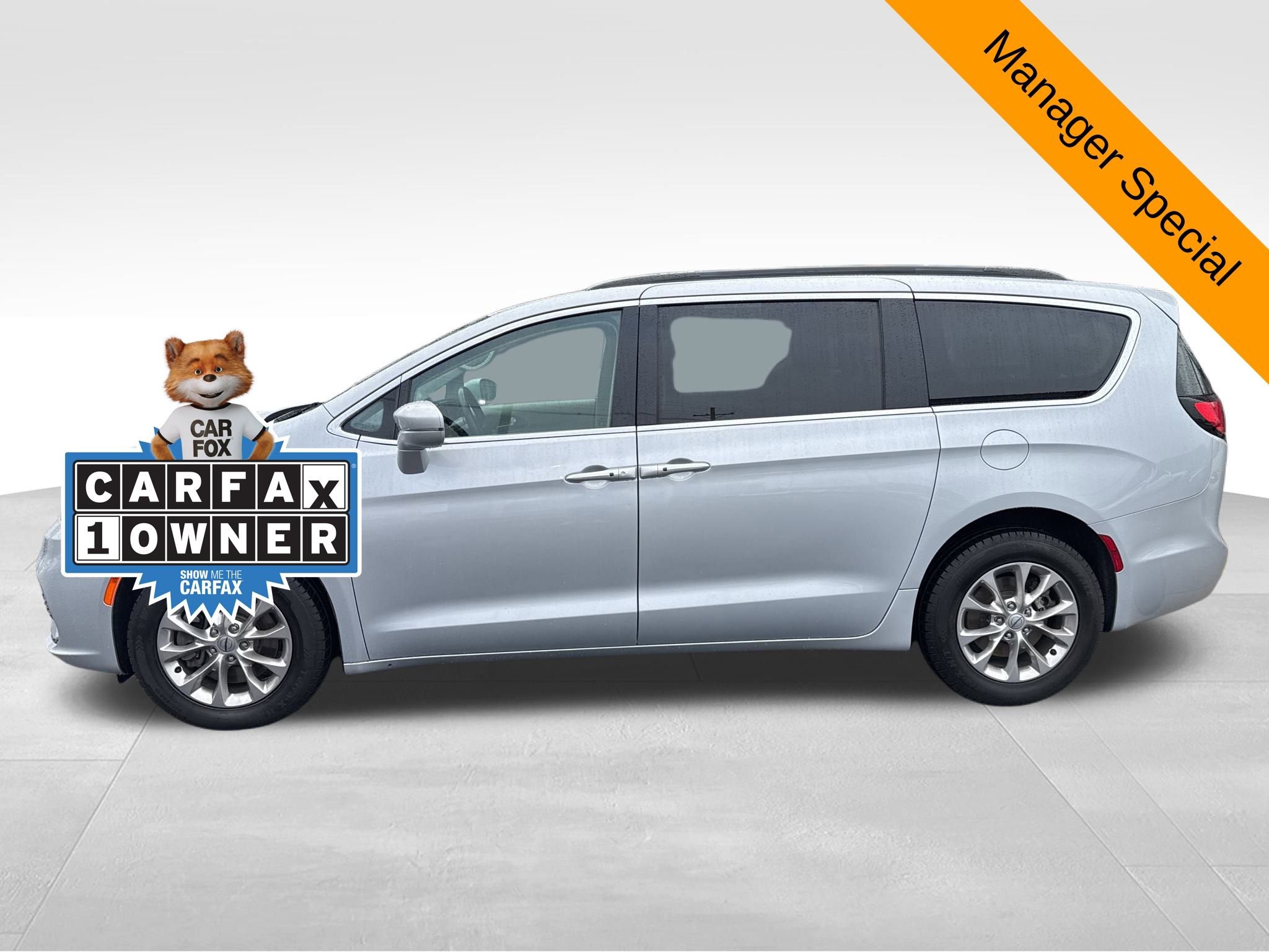 Used 2022 Chrysler Pacifica Touring-L