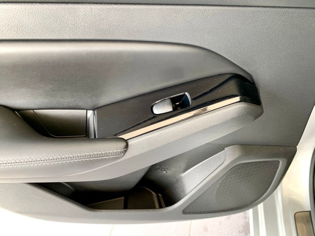 Used 2023 Nissan Altima 2.5 SL FWD image 19