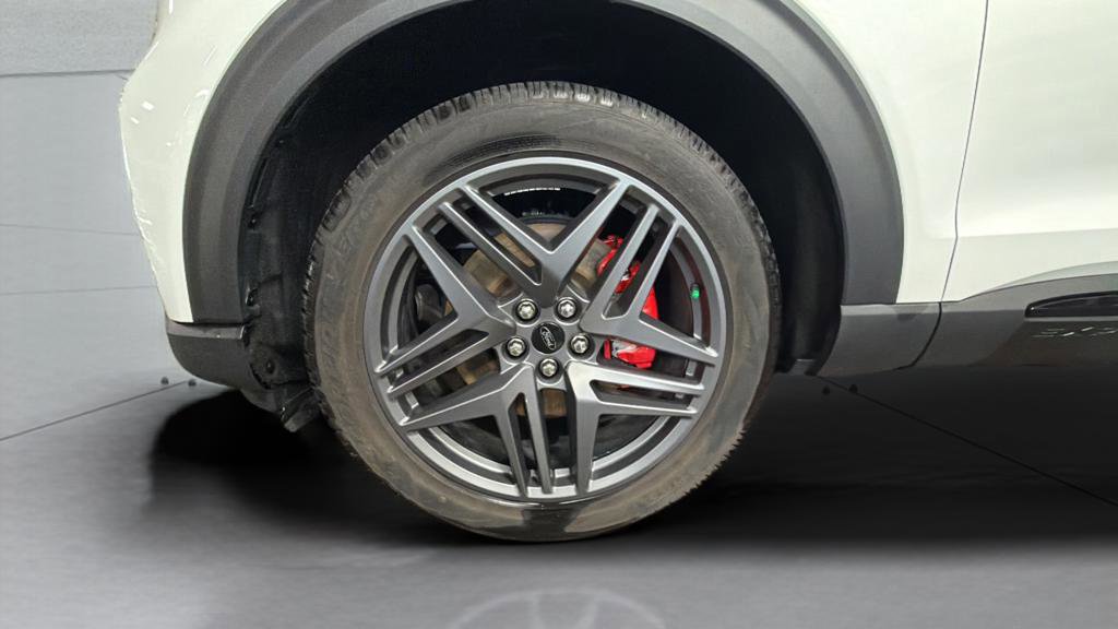 Used 2025 Ford Explorer ST-Line w/ ST-Line Street Pack image 26