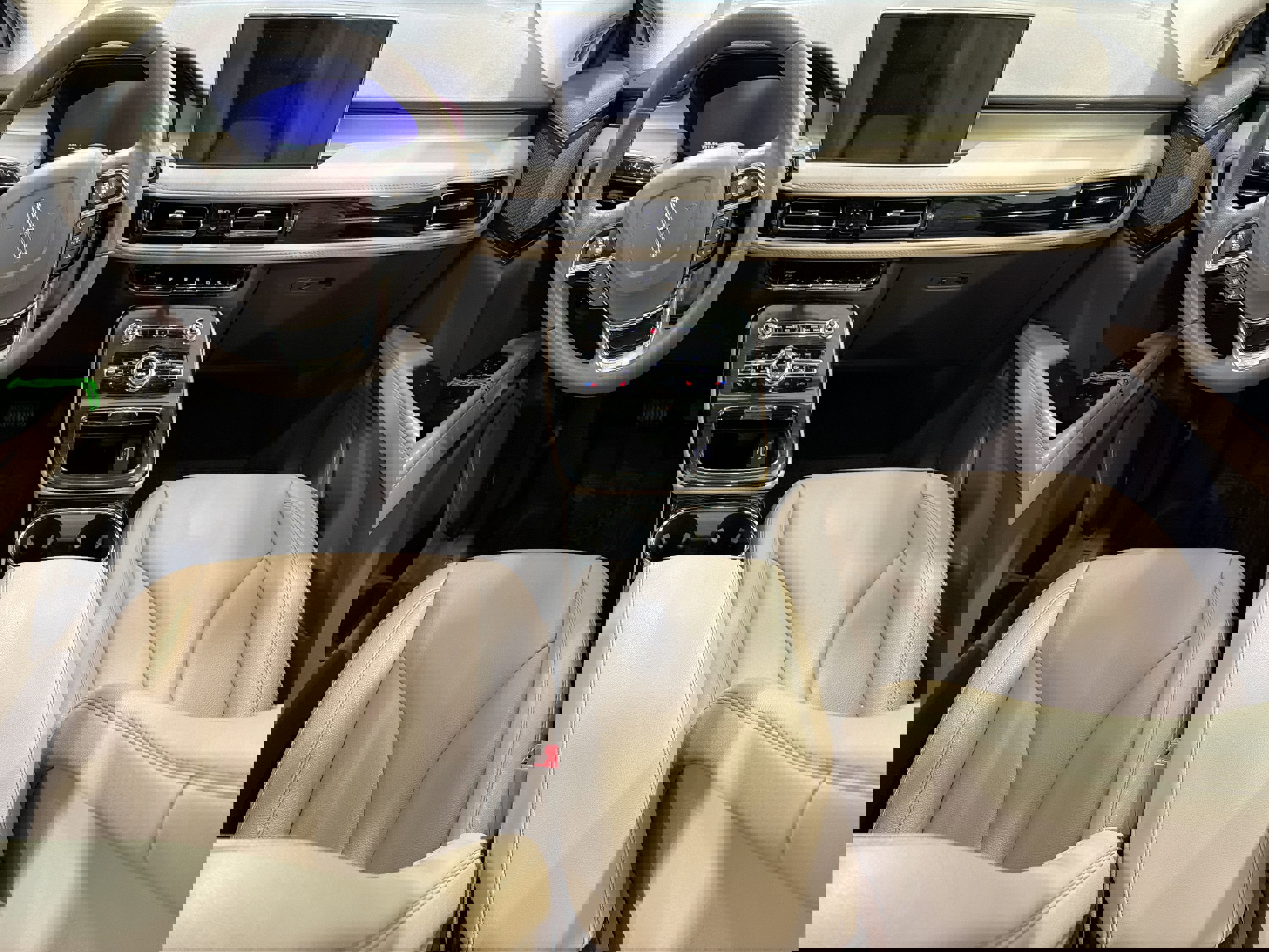 Used 2023 Lincoln Nautilus AWD w/ Premium Package image 22