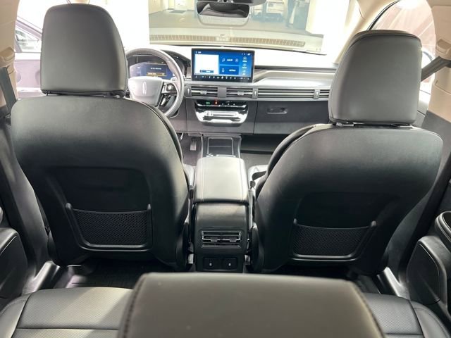 Used 2025 Lincoln Corsair Reserve image 20