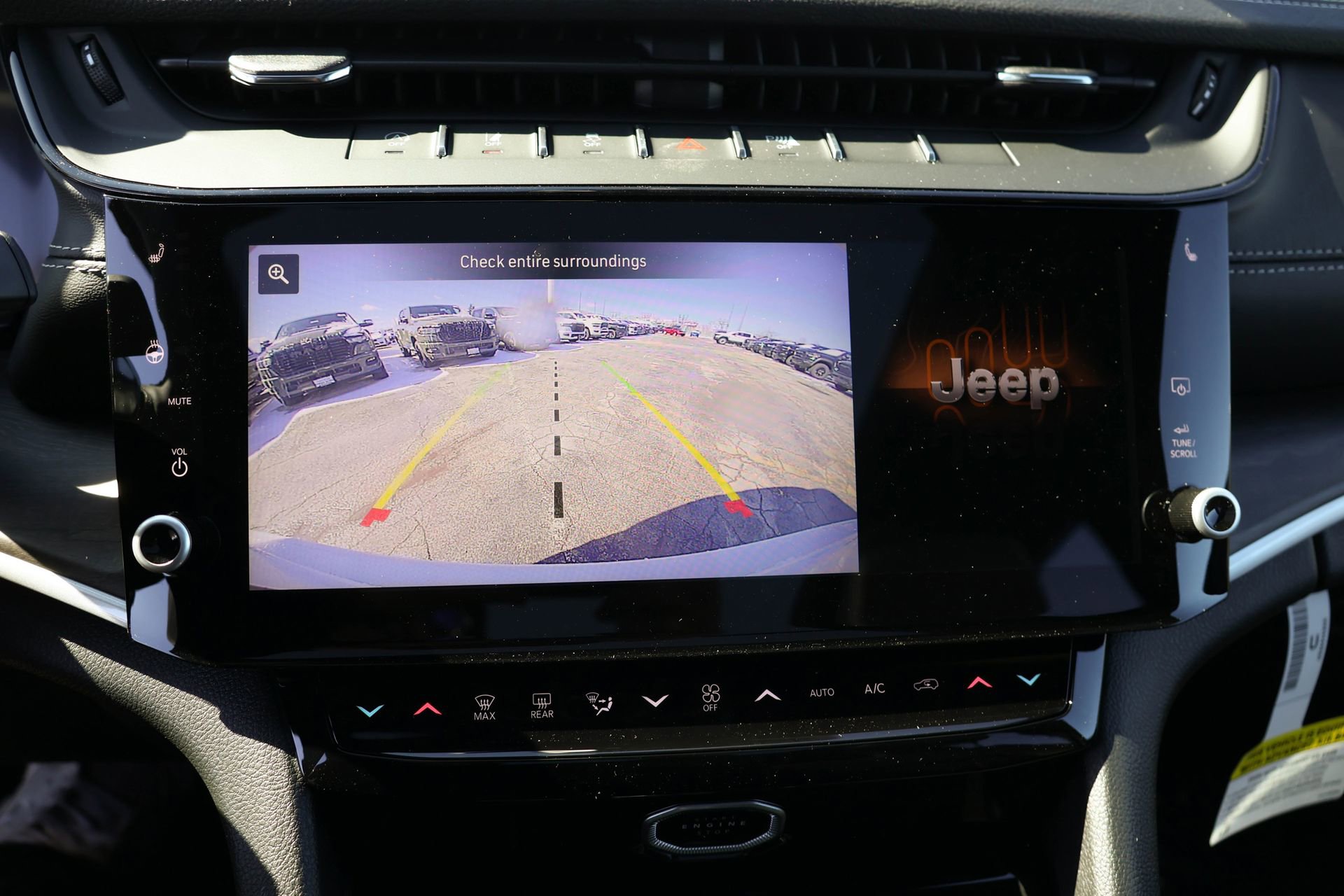 New 2026 Jeep Grand Cherokee Limited image 18