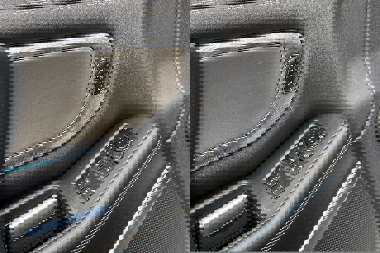 Used 2025 Ford Expedition Max Platinum image 31