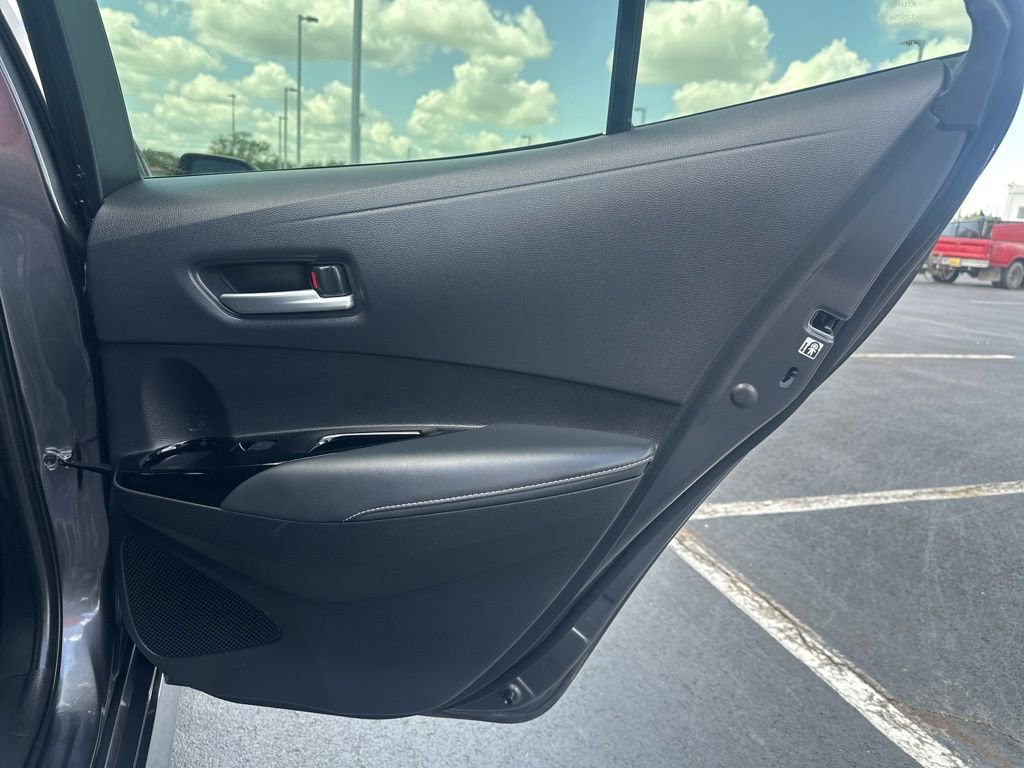 Certified 2025 Toyota Corolla SE FWD image 11