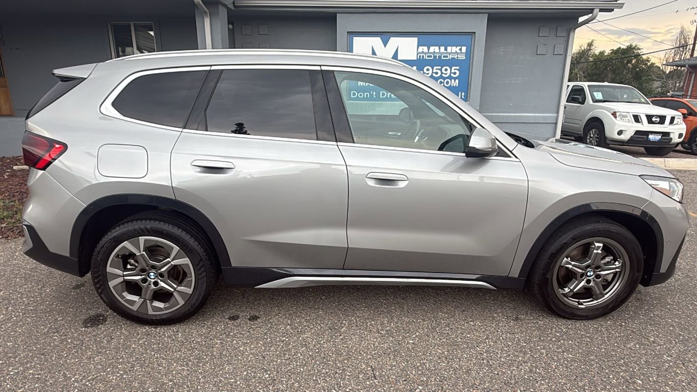 Used 2025 BMW X1 xDrive28i AWD/4WD image 10