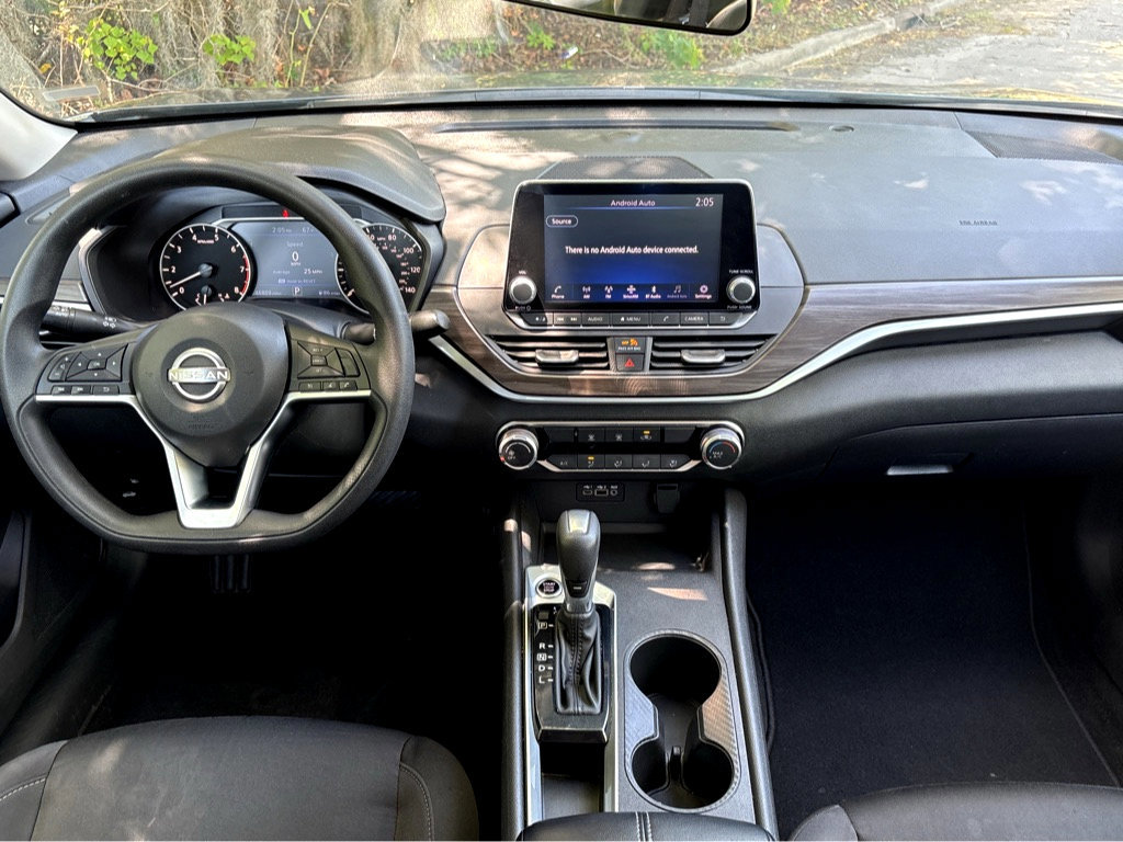 Certified 2024 Nissan Altima 2.5 SV FWD image 8