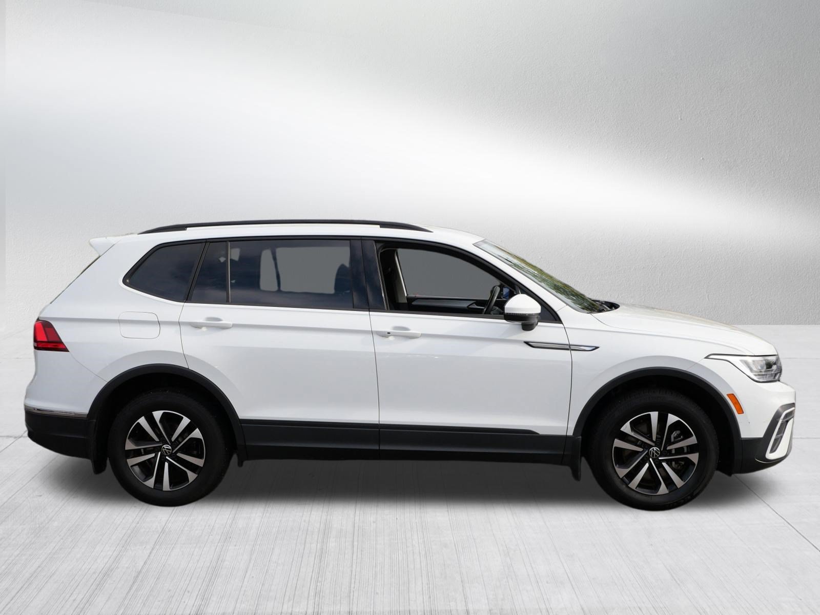 Certified 2023 Volkswagen Tiguan S AWD/4WD image 8