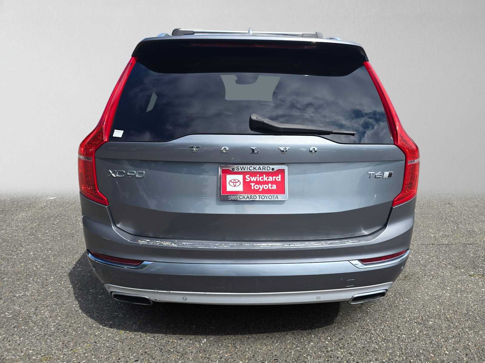 Used 2016 Volvo XC90 T6 Inscription w/ Vision Package AWD/4WD image 4