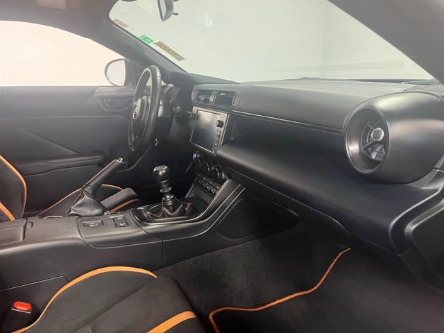 Used 2025 Toyota GR86 Hakone Edition RWD image 11