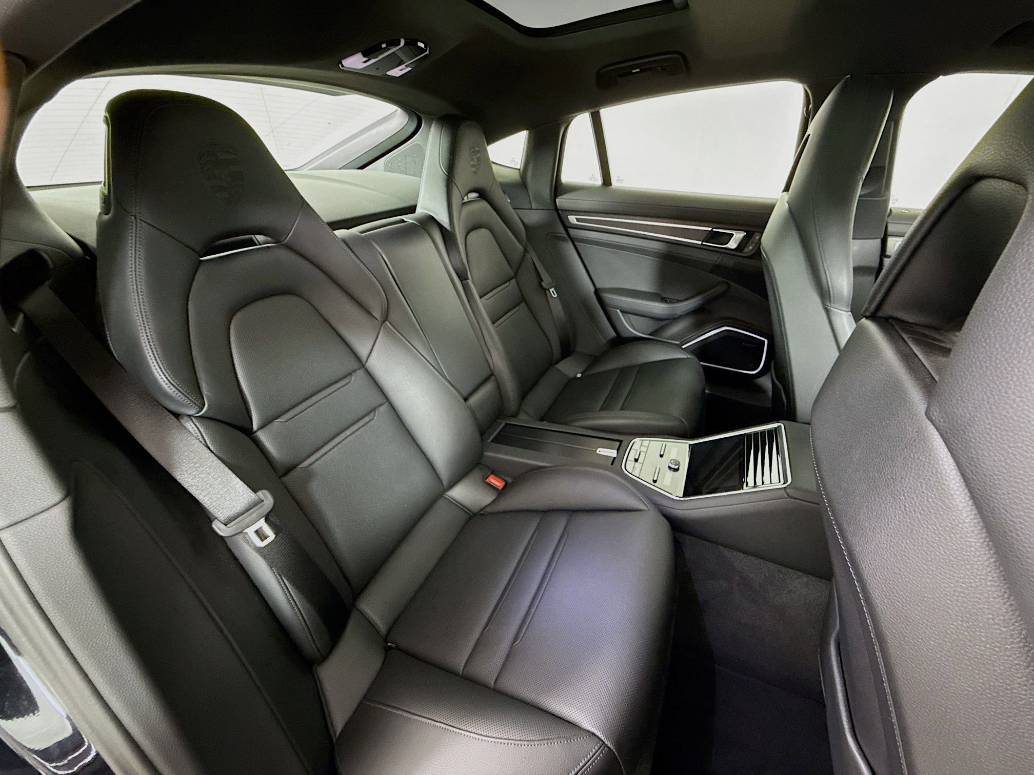 Certified 2023 Porsche Panamera 4 image 26
