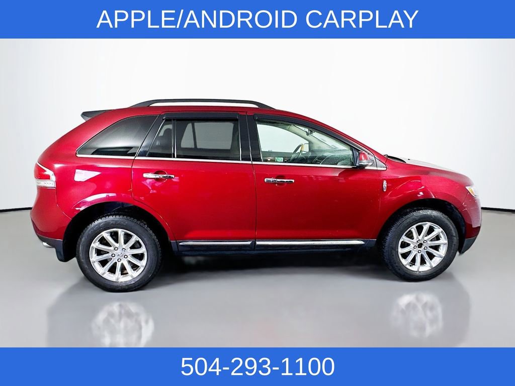 Used 2013 Lincoln MKX FWD image 4