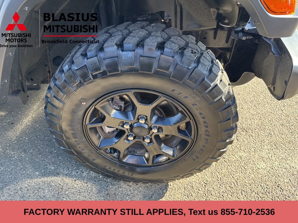 Used 2022 Jeep Wrangler Willys image 3