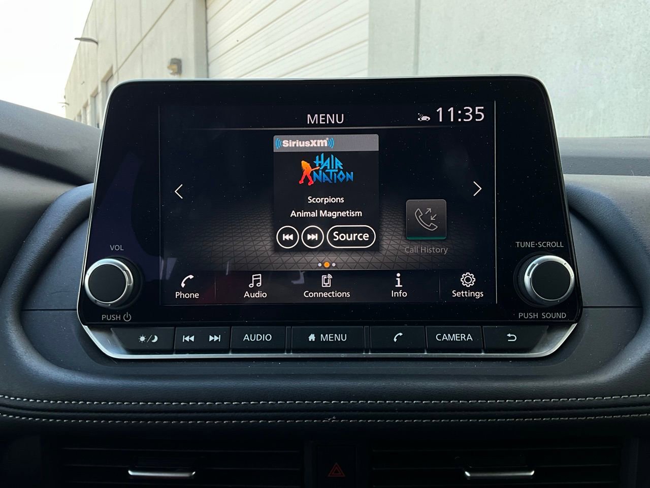 Used 2025 Nissan Rogue SV image 29