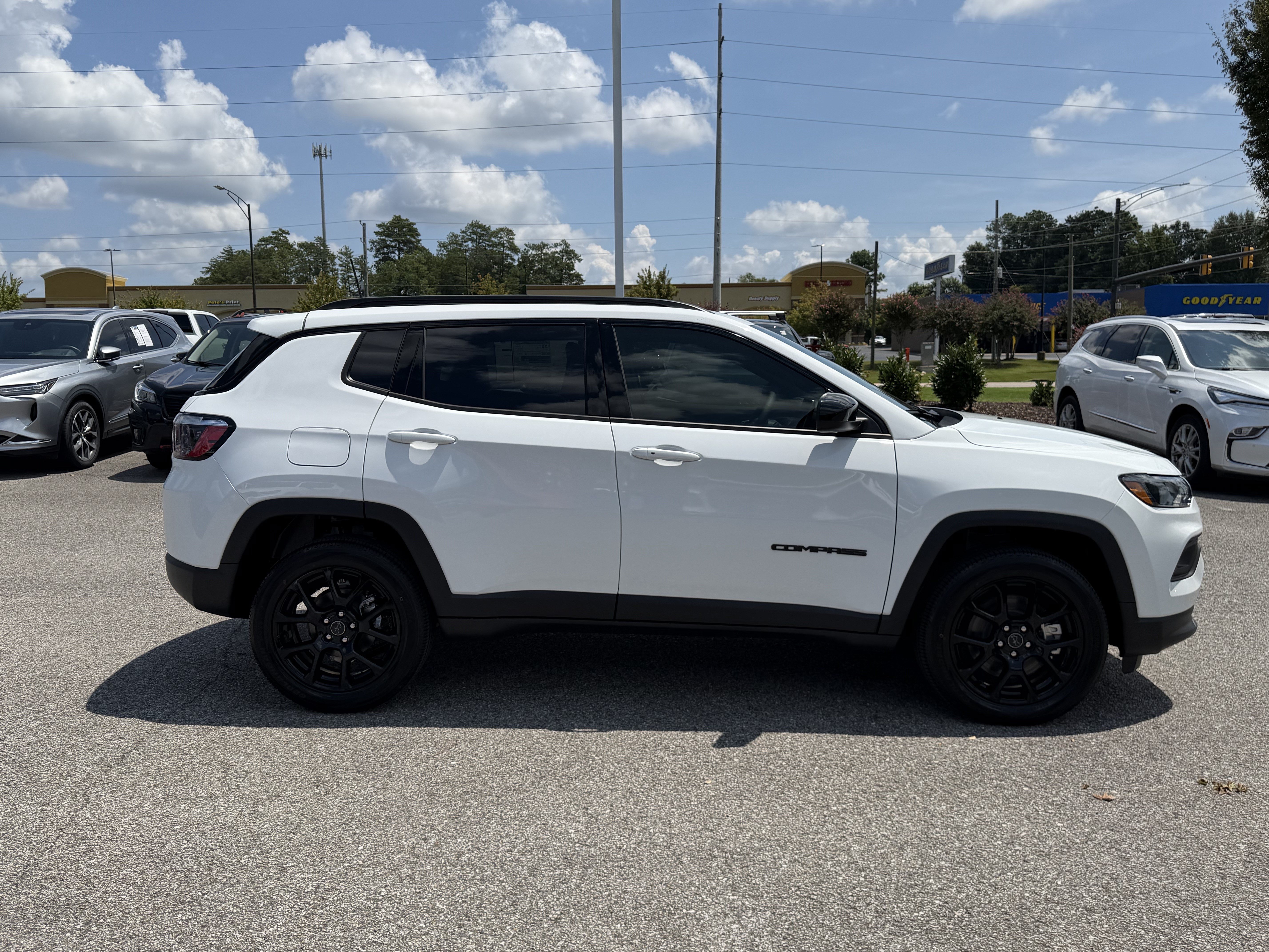 New 2026 Jeep Compass Latitude AWD/4WD image 11
