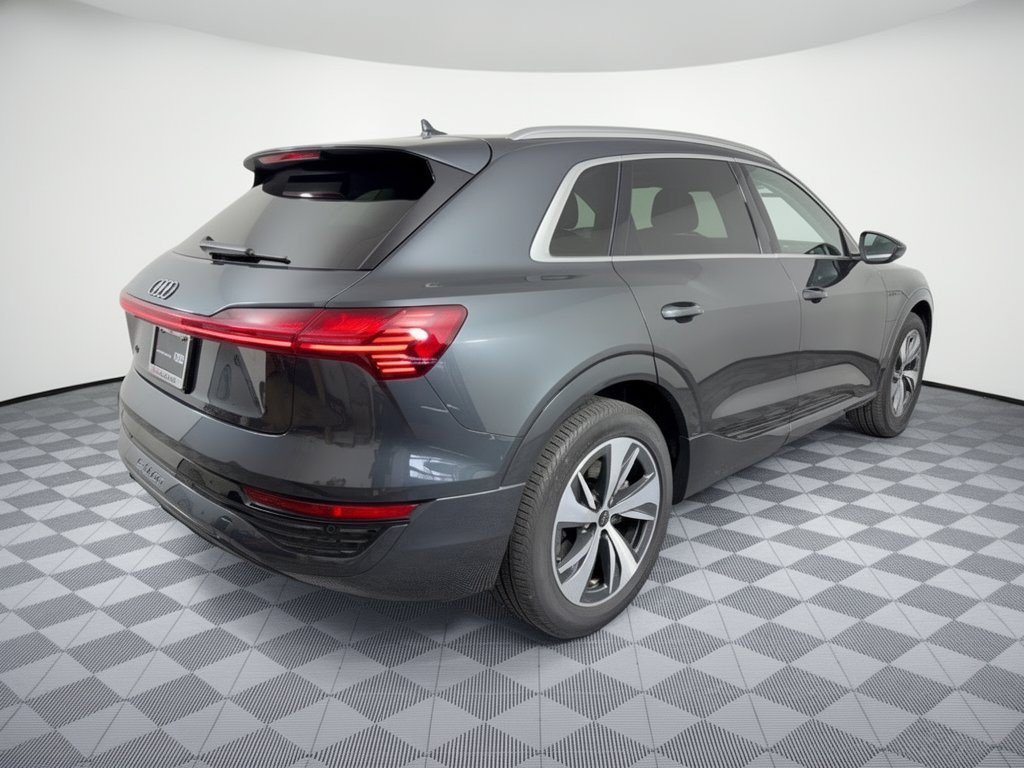 Certified 2024 Audi Q8 e-tron Premium AWD/4WD image 9