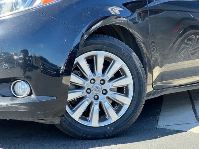 Used 2015 Toyota Sienna Limited image 2