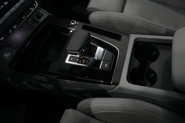 Used 2024 Audi Q5 e Premium Plus image 26