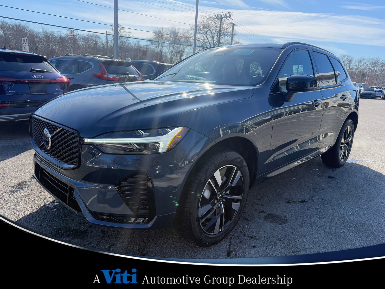 Used 2026 Volvo XC60 B5 Plus w/ Protection Package Premier image 4