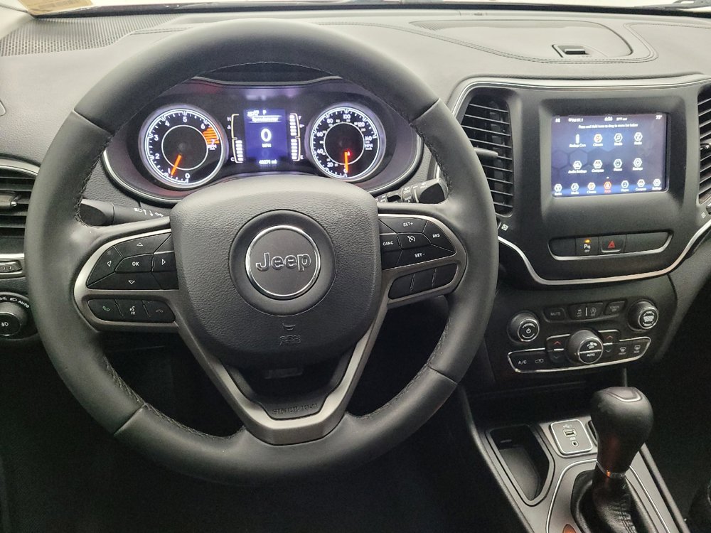 Used 2019 Jeep Cherokee Latitude Plus w/ Comfort/Convenience Group image 22