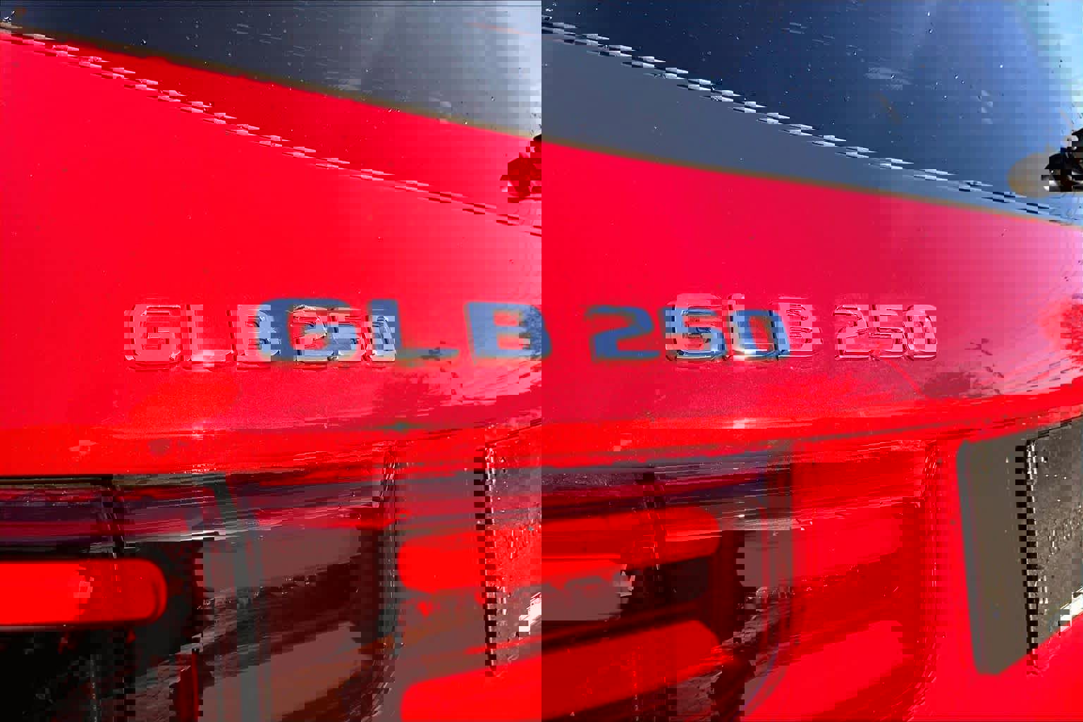 Used 2025 Mercedes-Benz GLB 250 image 10