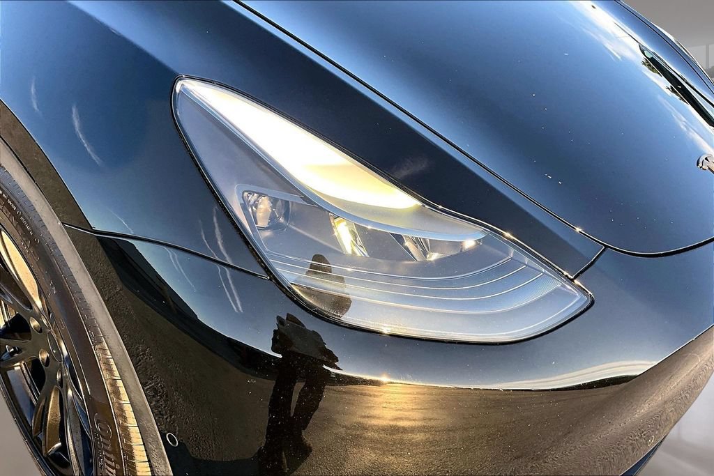 Used 2021 Tesla Model Y Performance AWD/4WD image 30