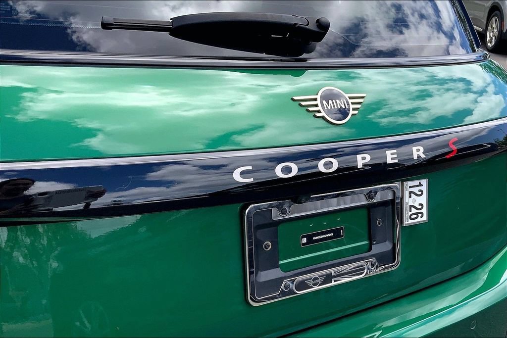Used 2025 MINI Cooper S FWD image 9