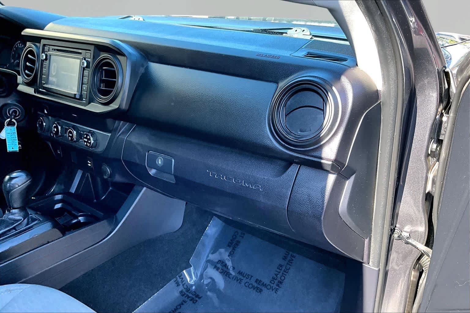Used 2019 Toyota Tacoma SR w/ SR Convenience Package AWD/4WD image 18