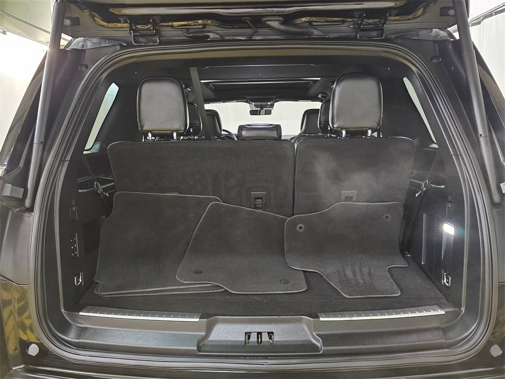 Used 2019 Lincoln Navigator Reserve image 15