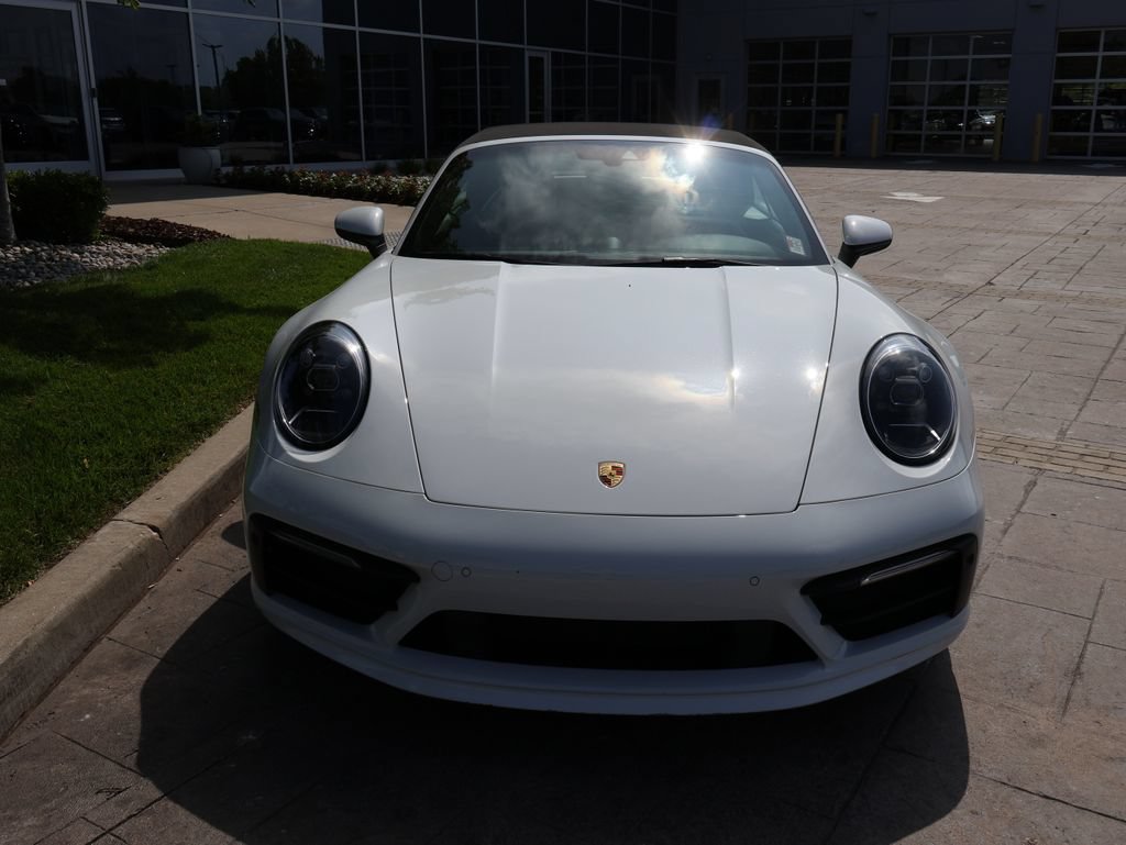 Used 2020 Porsche 911 Carrera 4S AWD/4WD image 3