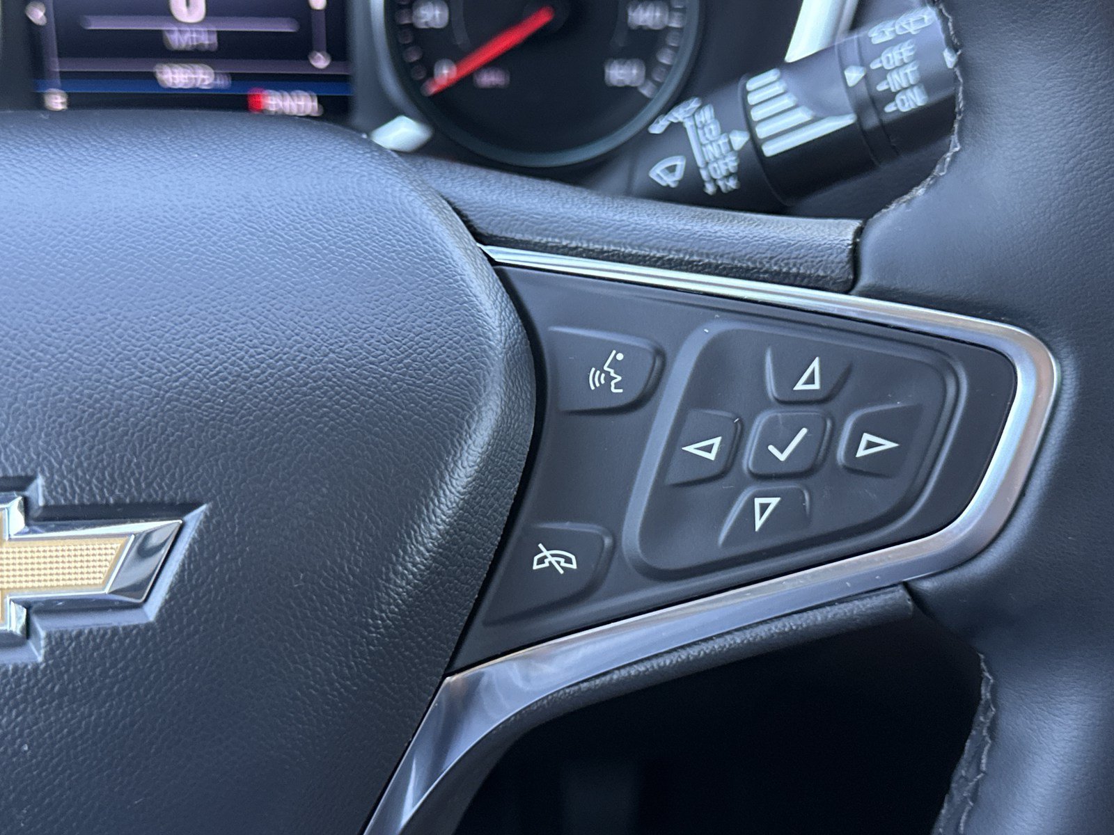 Used 2024 Chevrolet Equinox LT AWD/4WD image 22
