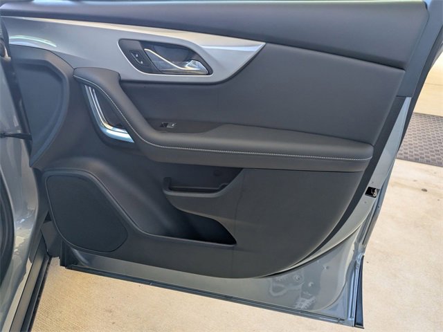 New 2025 Chevrolet Blazer LT w/ Convenience Package image 33