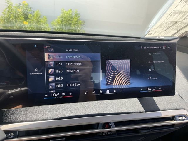 Used 2026 BMW iX xDrive45 w/ Premium Package image 21