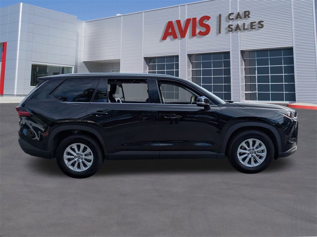 Used 2025 Toyota Grand Highlander AWD image 5