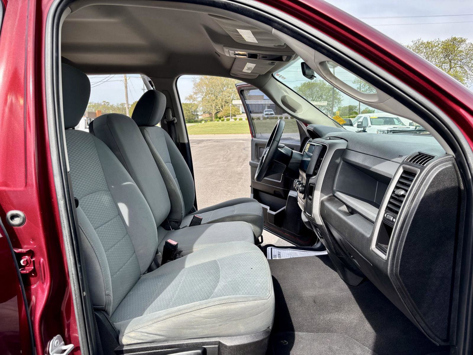 Used 2019 RAM 1500 Express w/ Express Value Package AWD/4WD image 18