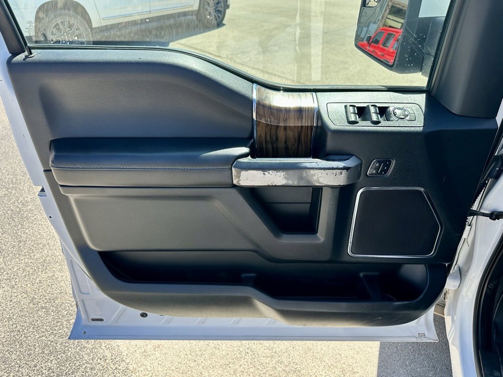 Used 2019 Ford F150 Lariat image 28