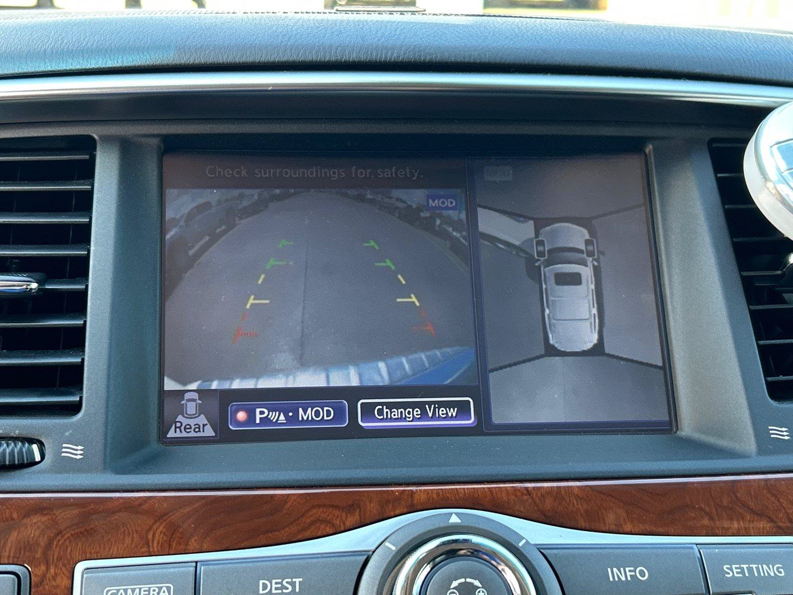 Used 2015 INFINITI QX80 4WD w/ Deluxe Technology Package image 21