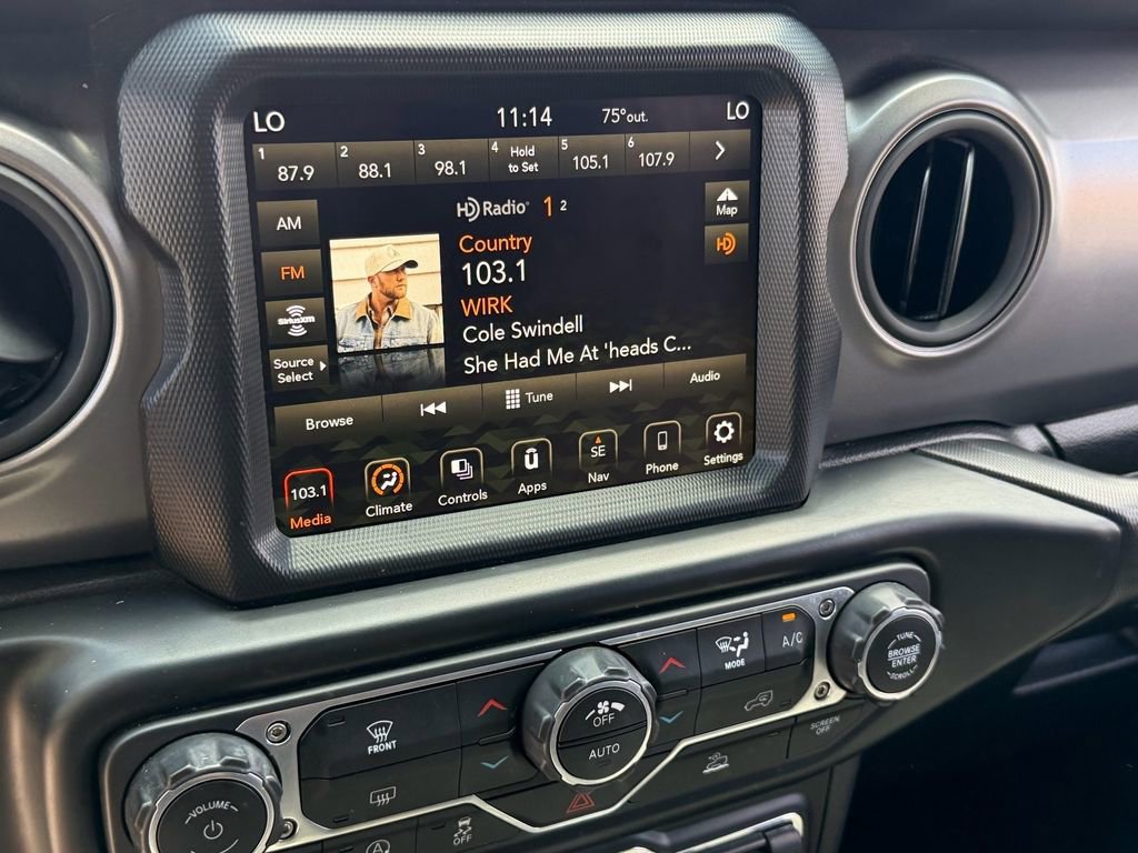 Used 2021 Jeep Wrangler Unlimited Sport w/ Sun And Sound Package AWD/4WD image 20