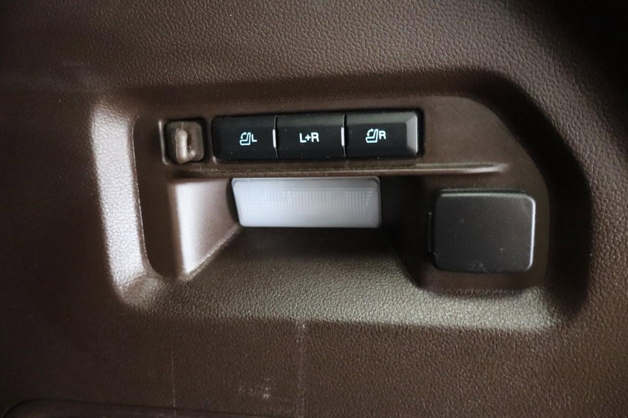 Used 2021 Ford Explorer King Ranch w/ Premium Technology Package AWD/4WD image 27