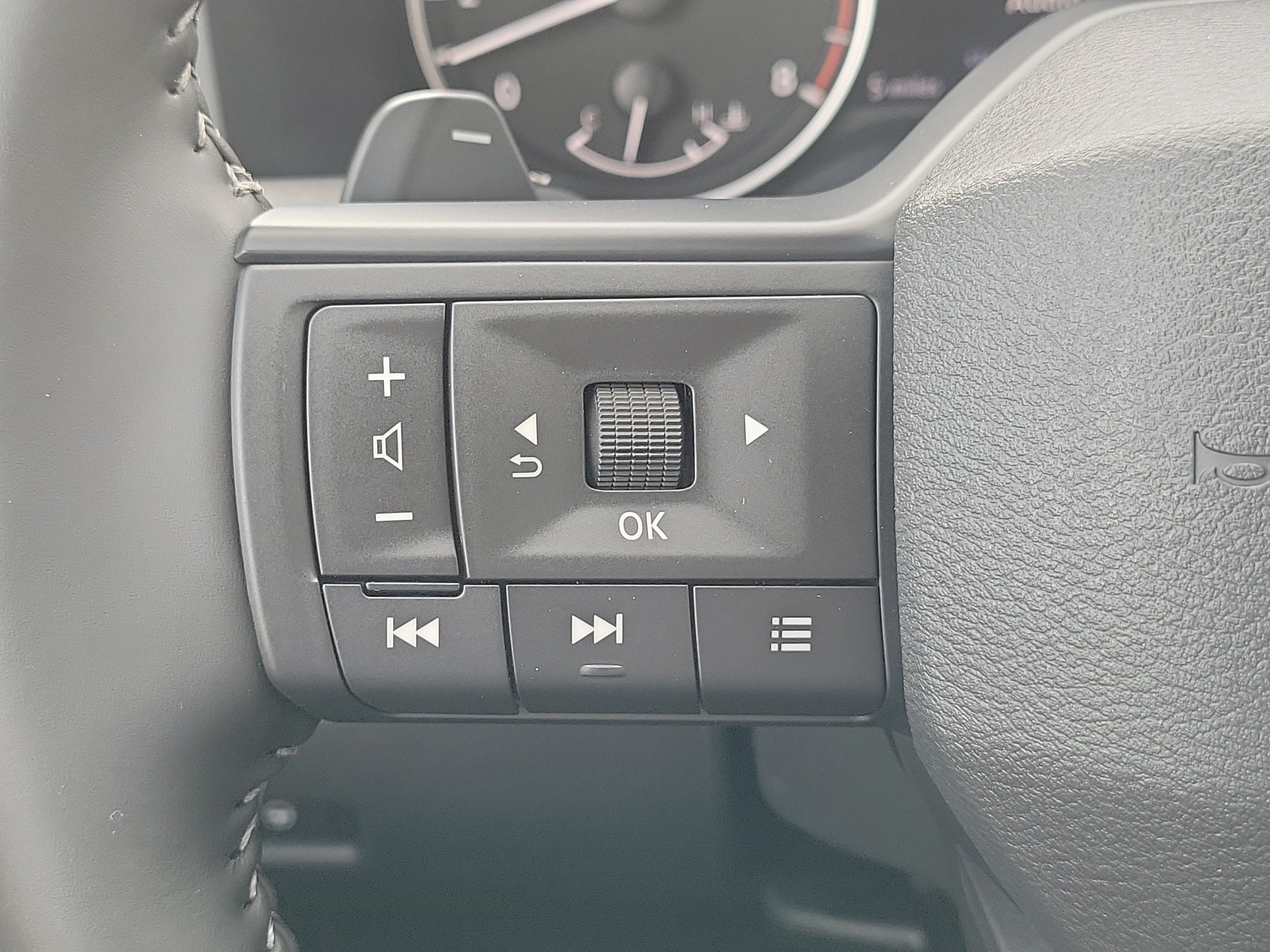 New 2027 Nissan Rogue SV FWD image 21