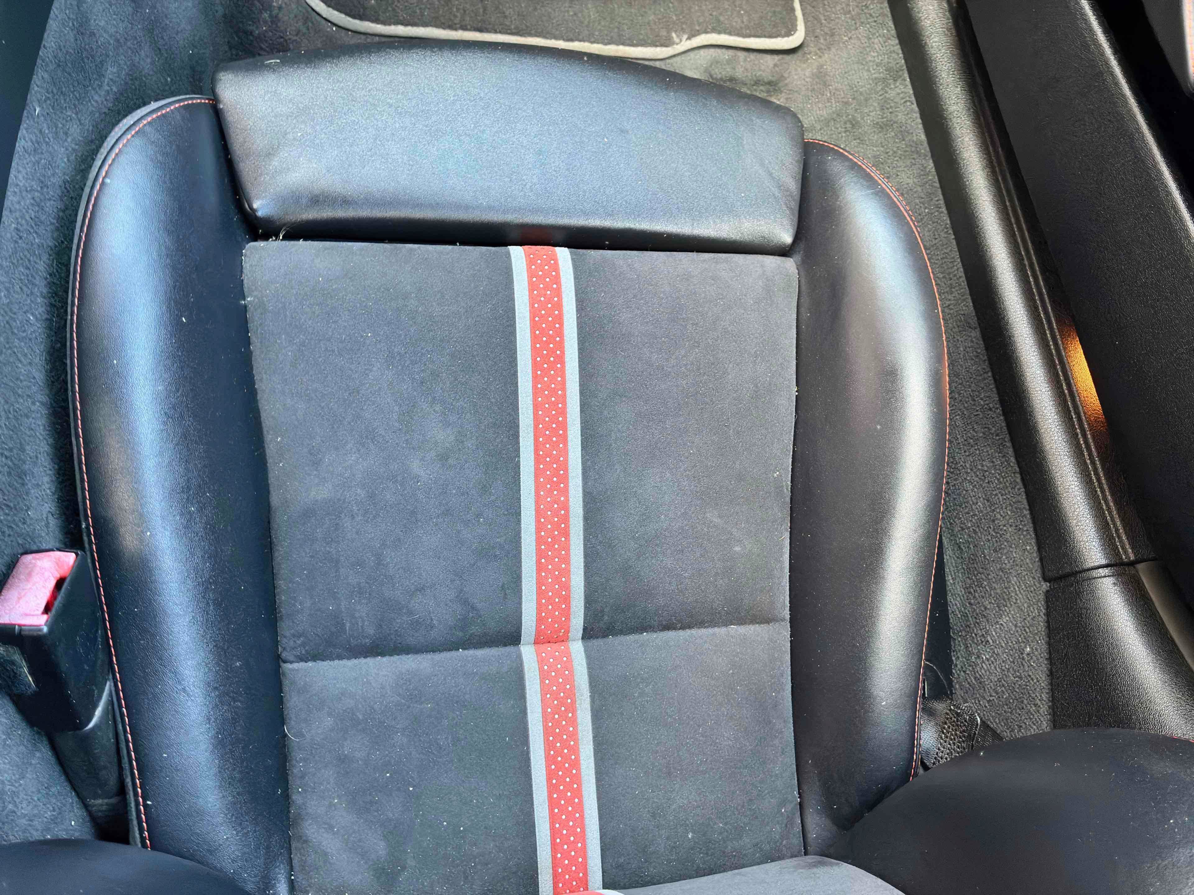 Used 2014 BMW Z4 sDrive35is RWD image 39