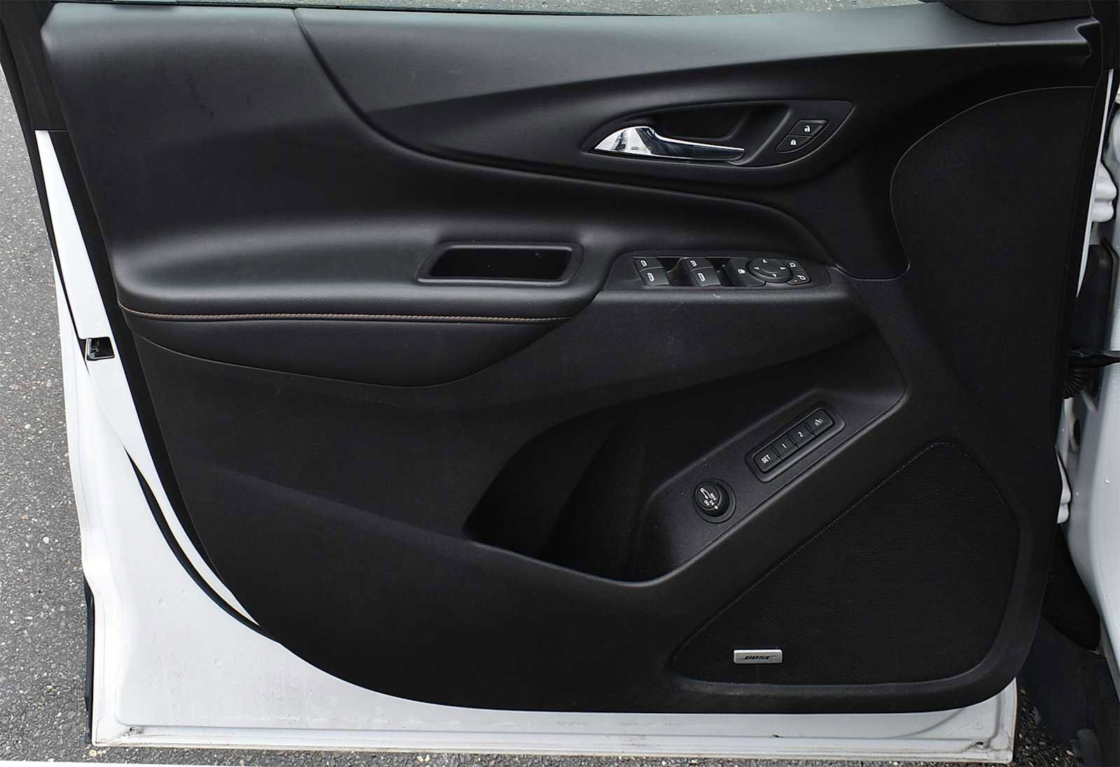 Used 2019 Chevrolet Equinox Premier AWD/4WD image 24