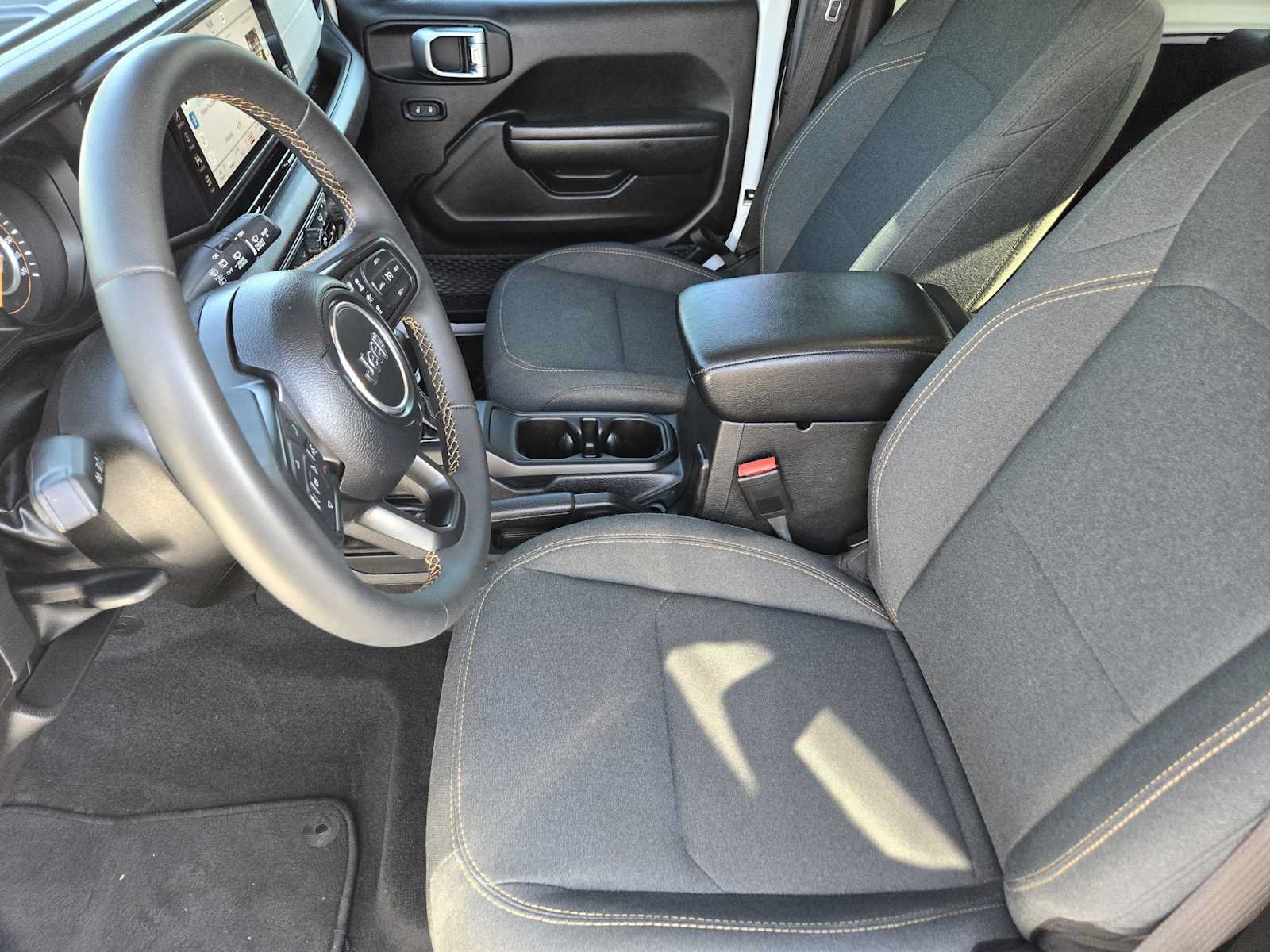 Used 2024 Jeep Wrangler Sport AWD/4WD image 12