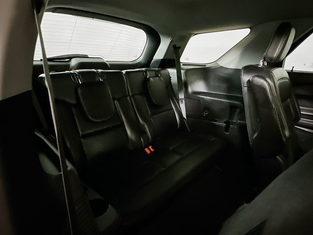 Used 2021 Ford Explorer Limited w/ Equipment Group 301A image 14