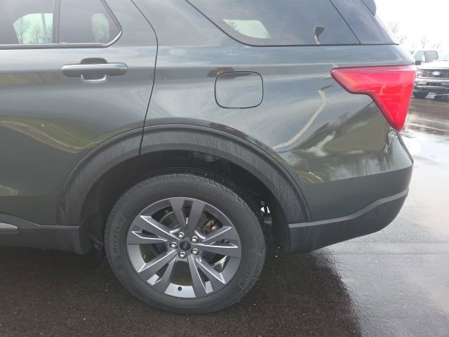 Certified 2023 Ford Explorer XLT w/ Equipment Group 202A image 16