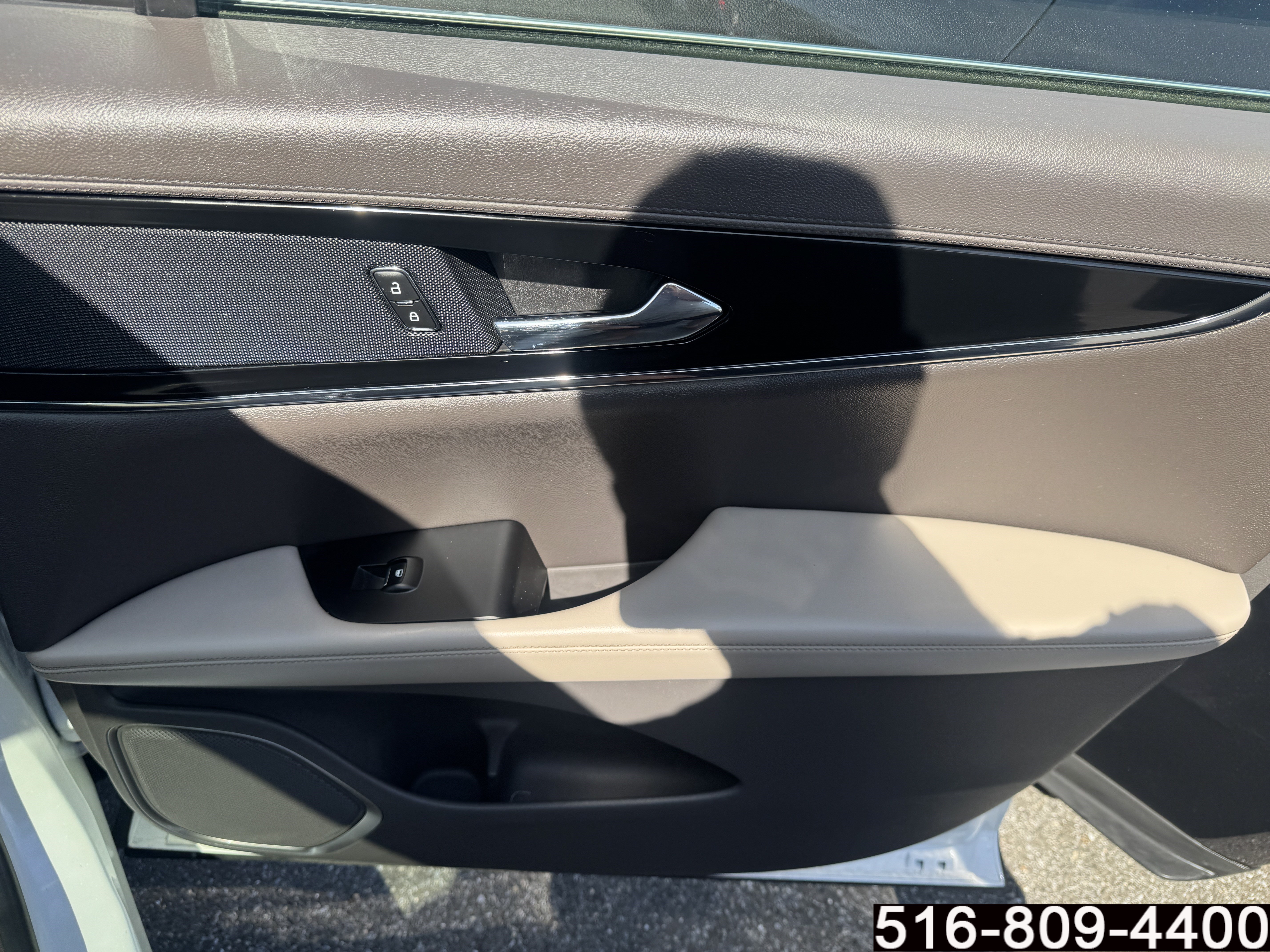 Used 2023 Lincoln Nautilus Reserve AWD/4WD image 30
