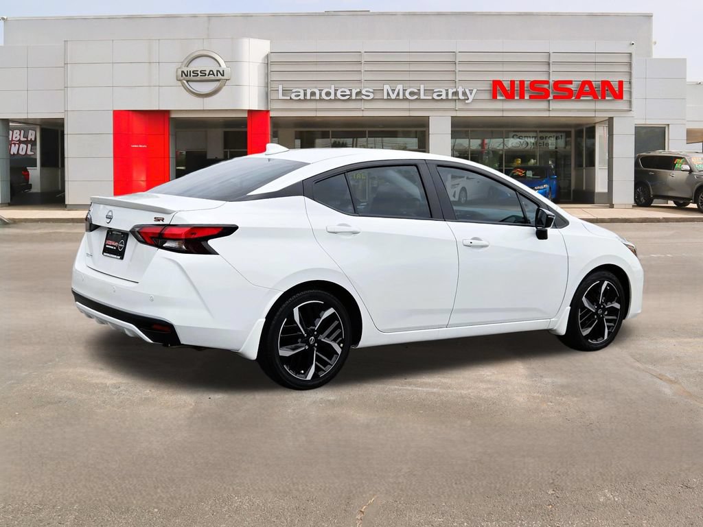 New 2025 Nissan Versa SR w/ Trunk Package FWD video 3