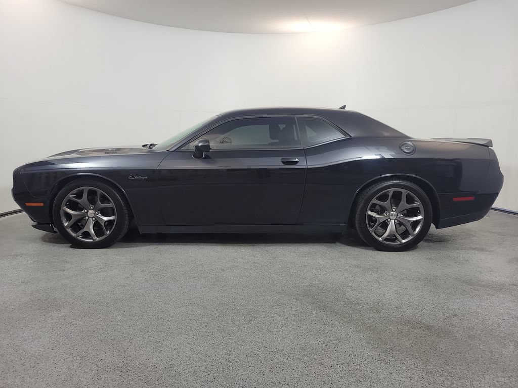 Used 2015 Dodge Challenger R/T Plus RWD image 4