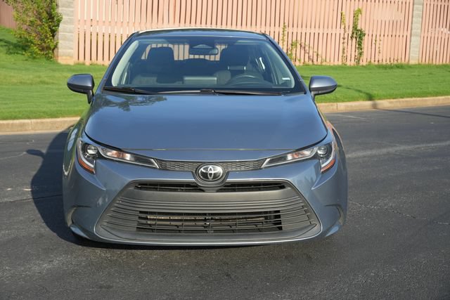 Used 2024 Toyota Corolla LE FWD image 2