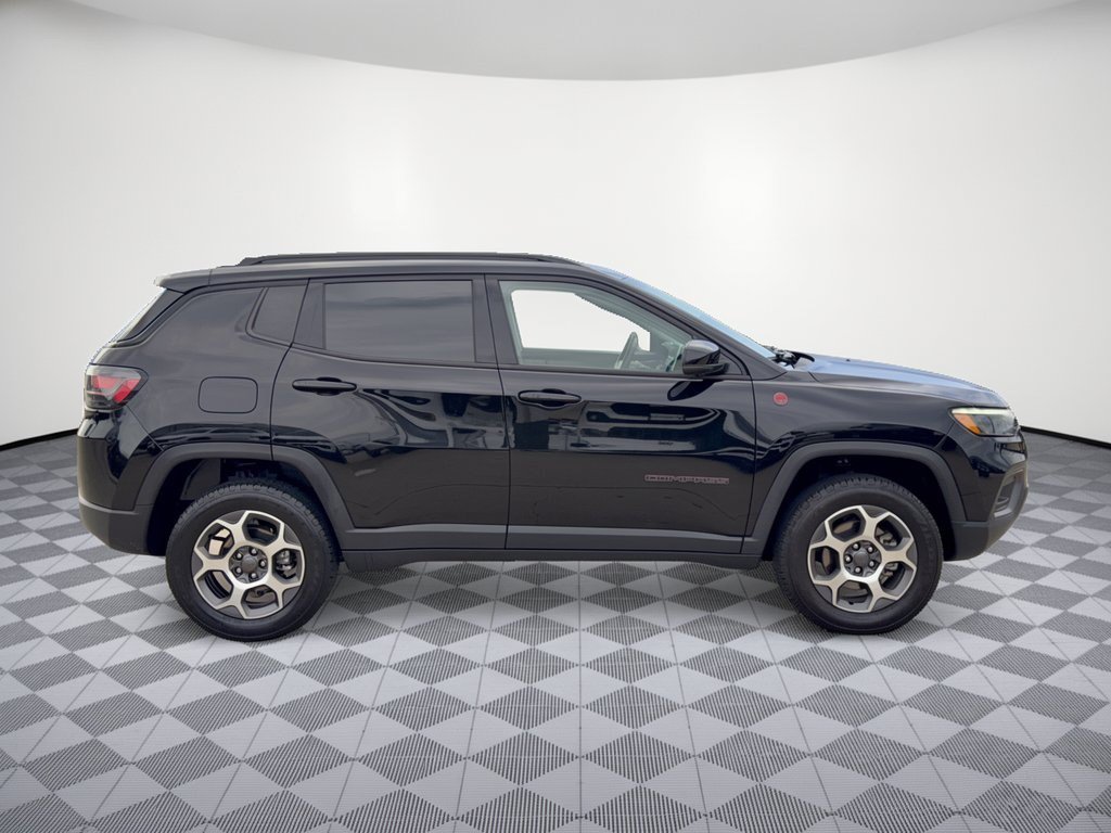 Used 2022 Jeep Compass Trailhawk w/ Trailhawk Elite Group AWD/4WD image 8