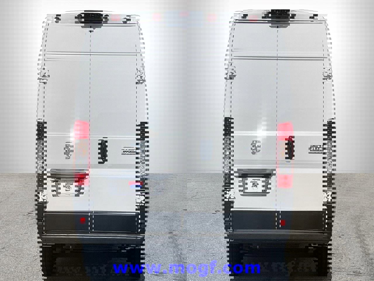 Used 2025 RAM ProMaster 2500 w/ Convenience Group image 28